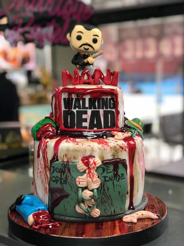 WALKING DEAD